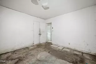 402 Abel St, Greenville, NC 27834 - Photo 27