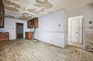 402 Abel St, Greenville, NC 27834 - Photo 19