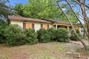 402 Abel St, Greenville, NC 27834 - Photo 9