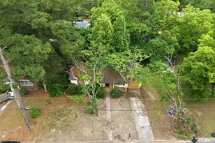 402 Abel St, Greenville, NC 27834 - Photo 3