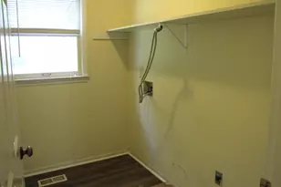 603 E Hammond St, Durham, NC 27704 - Photo 13