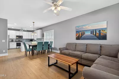 111 Hanby Avenue, Carolina Beach, NC 28428 - Photo 5