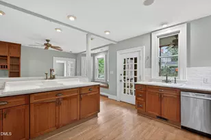 502 Devereux St, Raleigh, NC 27605 - Photo 17