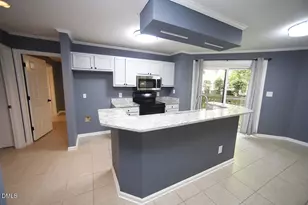 914 New Kent Pl, Cary, NC 27511 - Photo 7