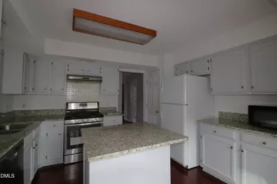 108 Foscoe Lane, Cary, NC 27513 - Photo 5