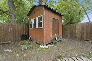 1627 Melody Ln, Burlington, NC 27215 - Photo 35