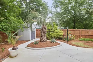 105 Weatherly Pl, Cary, NC 27518 - Photo 19