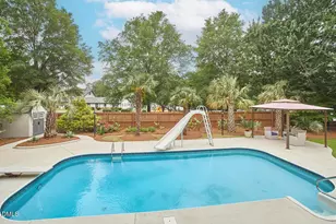105 Weatherly Pl, Cary, NC 27518 - Photo 11