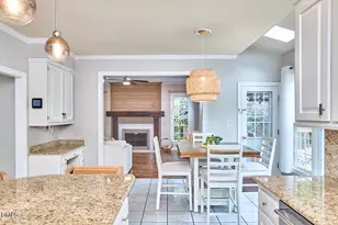 105 Weatherly Pl, Cary, NC 27518 - Photo 25