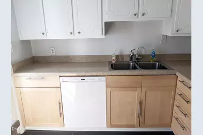 220 Elizabeth Street #Apt B6, Chapel Hill, NC 27514 - Photo 11