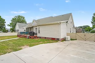 804 S Baden Ct, Goldsboro, NC 27534 - Photo 39
