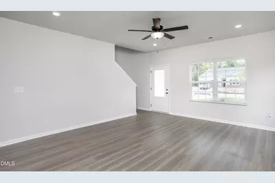 32 Foxton Place, Angier, NC 27501 - Photo 7