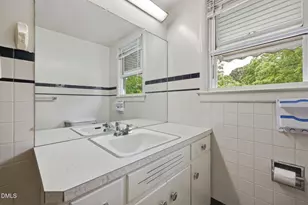 203 Vernon St, Broadway, NC 27505 - Photo 29