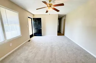 1201 Dover St, Roxboro, NC 27573 - Photo 5