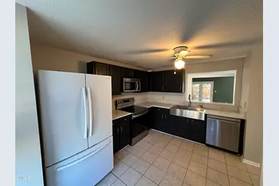 108 E Chalfont Way, Cary, NC 27513 - Photo 5