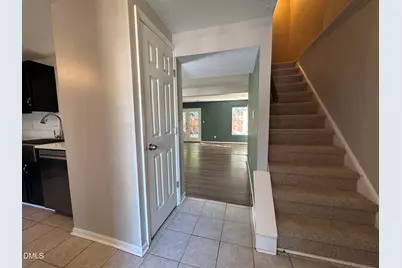 108 E Chalfont Way, Cary, NC 27513 - Photo 3