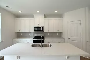 333 Providence Crk Dr, Fuquay Varina, NC 27526 - Photo 5