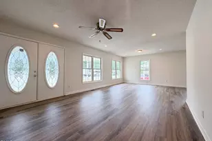 1210 N Park Ave, Dunn, NC 28334 - Photo 5