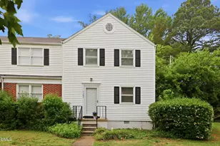 1107 Nichols Dr, Raleigh, NC 27605 - Photo 5
