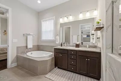 1049 Queensdale Drive, Cary, NC 27519 - Photo 23