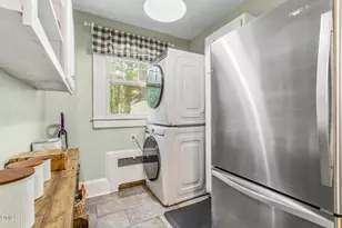 443 Parkview Dr, Burlington, NC 27215 - Photo 11