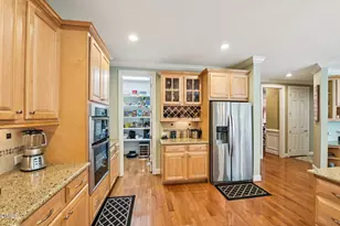312 Allenhurst Pl, Cary, NC 27518 - Photo 17