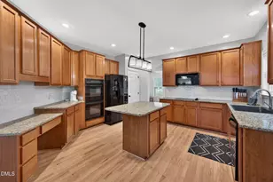 119 Moravia Ln, Cary, NC 27513 - Photo 17
