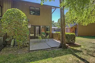 701 Oak Tree Dr, Chapel Hill, NC 27517 - Photo 19