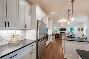 828 Woodburn Rd, Raleigh, NC 27605 - Photo 21