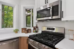 101 Hanover Pl, Chapel Hill, NC 27516 - Photo 9