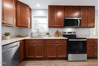 6901 Baywood Drive, Raleigh, NC 27613 - Photo 11