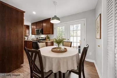 6901 Baywood Drive, Raleigh, NC 27613 - Photo 9