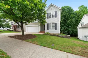 305 Holly Thorn Trace, Holly Springs, NC 27540 - Photo 3