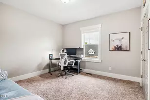 20 Tarwick Ave, Chapel Hill, NC 27516 - Photo 33