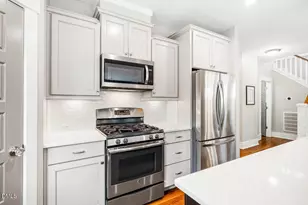 20 Tarwick Ave, Chapel Hill, NC 27516 - Photo 15