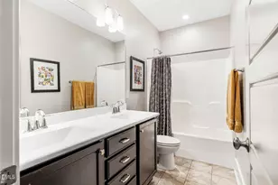 20 Tarwick Ave, Chapel Hill, NC 27516 - Photo 33