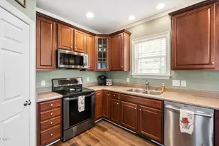 10 Wyndham Pl Dr, Fuquay Varina, NC 27526 - Photo 13
