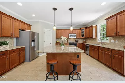 109 Arlen Park Place, Holly Springs, NC 27540 - Photo 9