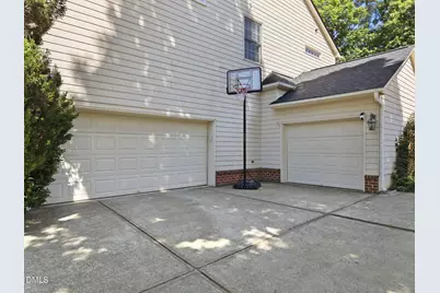 109 Arlen Park Place, Holly Springs, NC 27540 - Photo 3