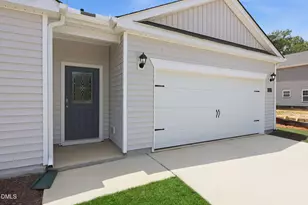 1050 Crossway Ln, Rocky Mount, NC 27804 - Photo 3