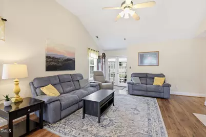 917 Starkland Way, Holly Springs, NC 27540 - Photo 5