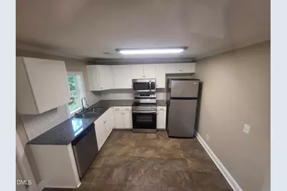 309 W Martin Street, Benson, NC 27504 - Photo 9