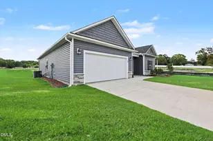 38 Fiddleneck Ct, Selma, NC 27576 - Photo 3