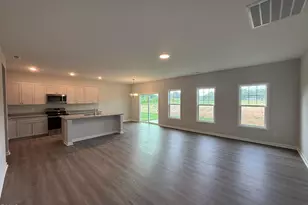 38 Fiddleneck Ct, Selma, NC 27576 - Photo 3