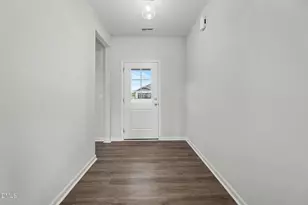 38 Fiddleneck Ct, Selma, NC 27576 - Photo 5