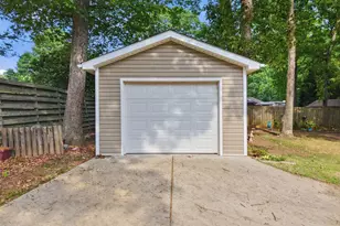 311 Dunhagan Pl, Cary, NC 27511 - Photo 5