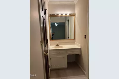 404 W Harnett Street, Benson, NC 27504 - Photo 15