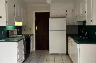 404 W Harnett St, Benson, NC 27504 - Photo 5