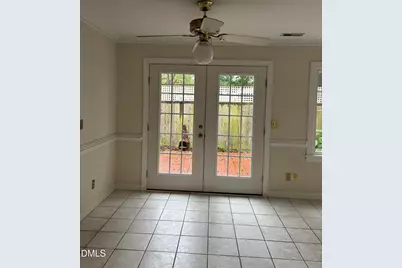 404 W Harnett Street, Benson, NC 27504 - Photo 3
