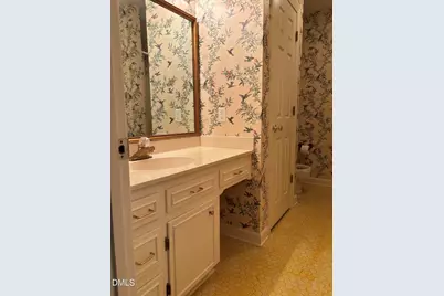 404 W Harnett Street, Benson, NC 27504 - Photo 11